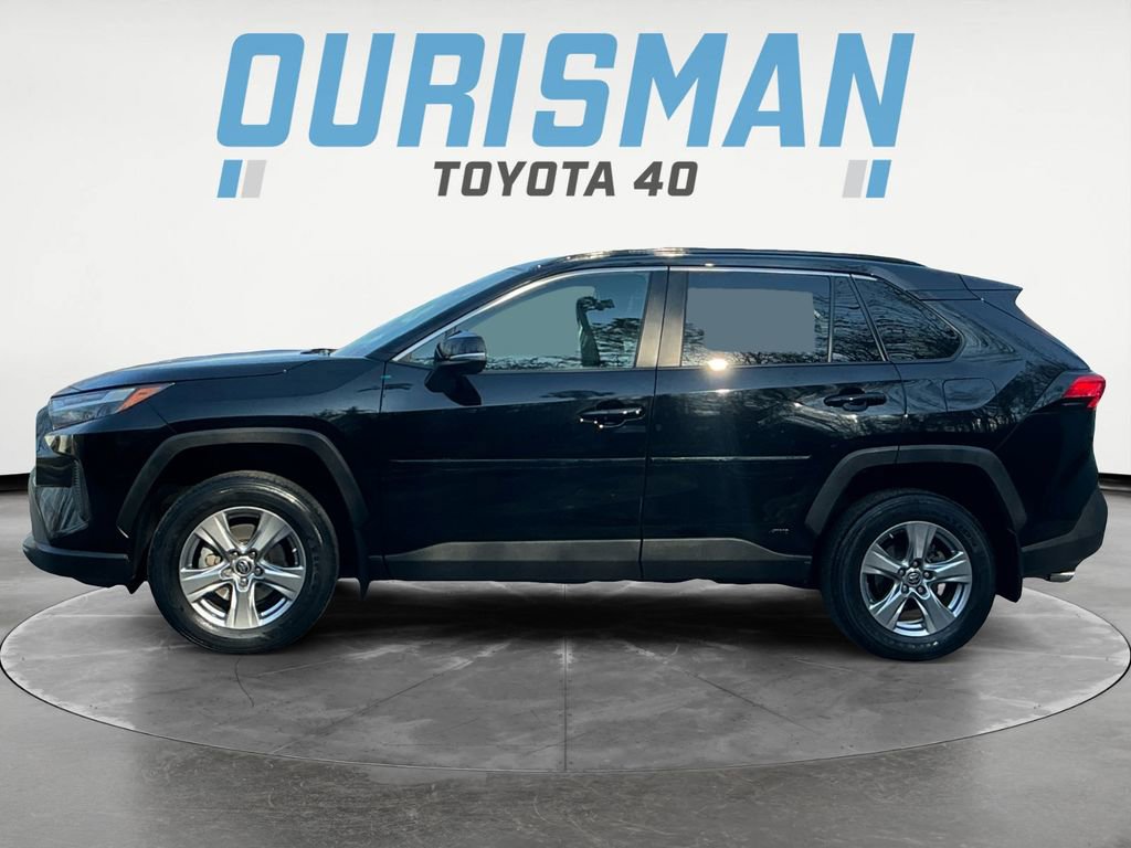 Used 2023 Toyota RAV4 LE image 4