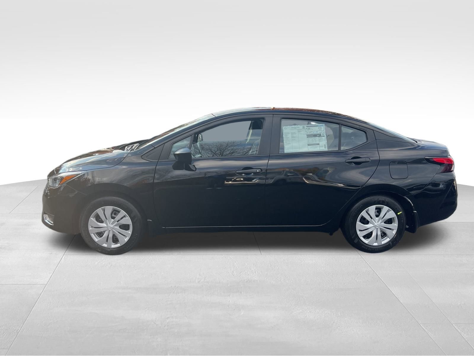 New 2025 Nissan Versa S image 5