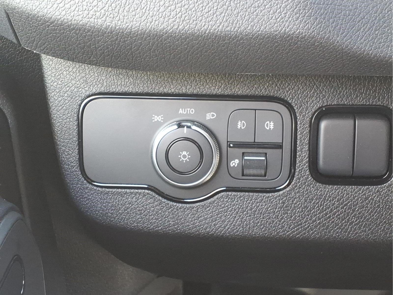 Used 2024 Mercedes-Benz Sprinter 2500 image 26