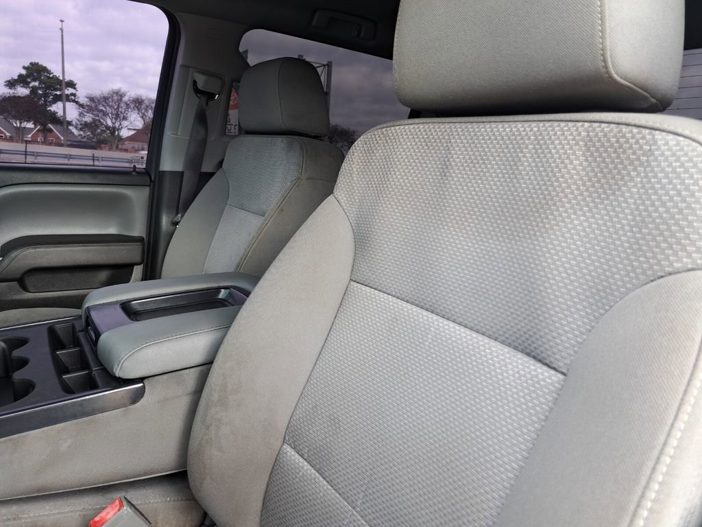 Used 2017 Chevrolet Silverado 1500 LT w/ All Star Edition image 19