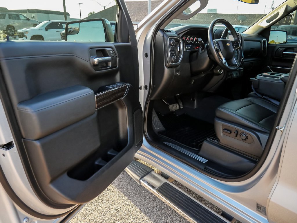 Used 2019 Chevrolet Silverado 1500 LT w/ All-Star Edition AWD/4WD image 26