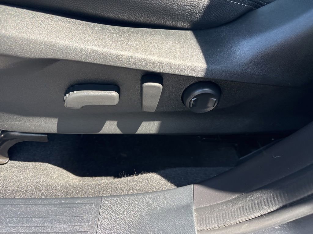 Certified 2024 Subaru Forester Premium AWD/4WD image 19