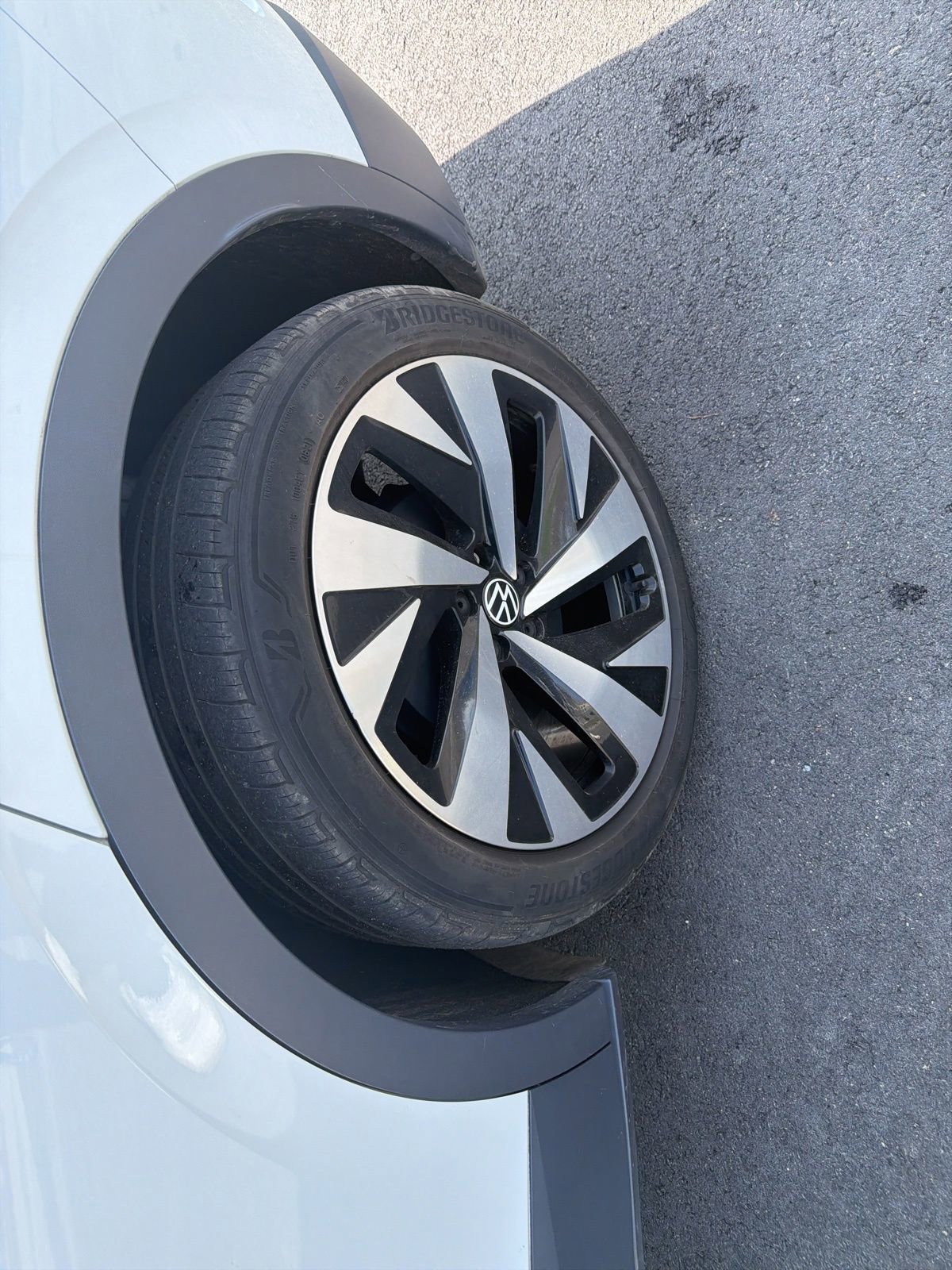 Used 2021 Volkswagen ID.4 1st Edition image 8