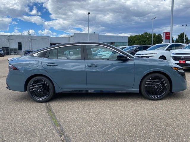 New 2027 Nissan Sentra SR w/ SR Premium Package FWD image 6