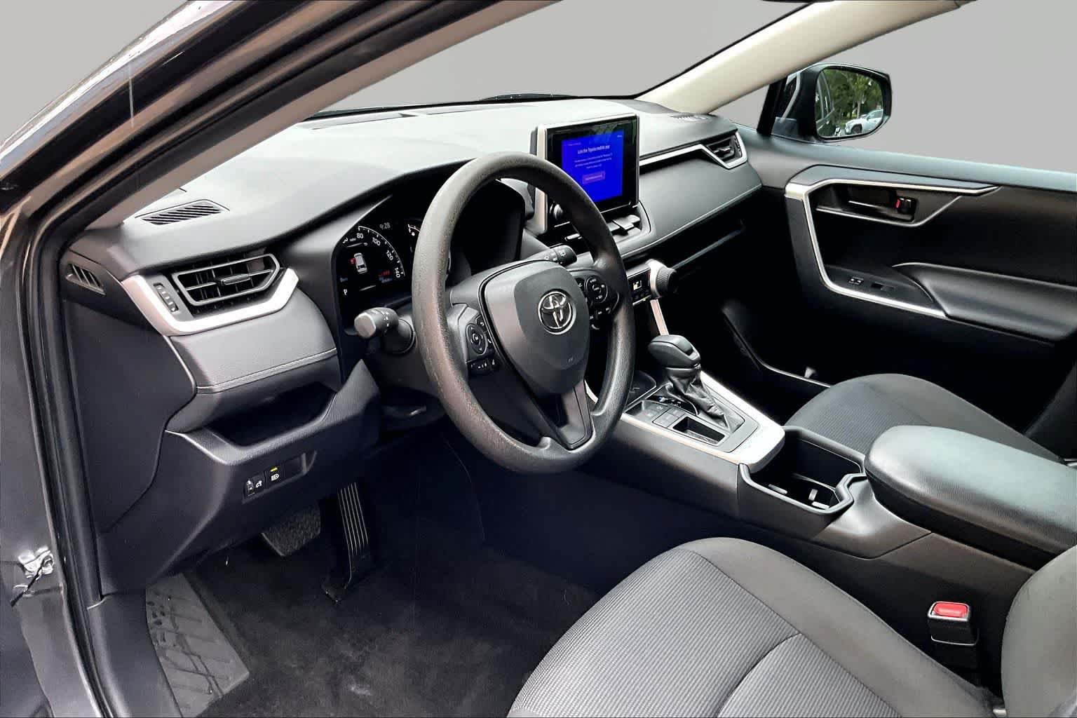 Certified 2023 Toyota RAV4 LE FWD image 18