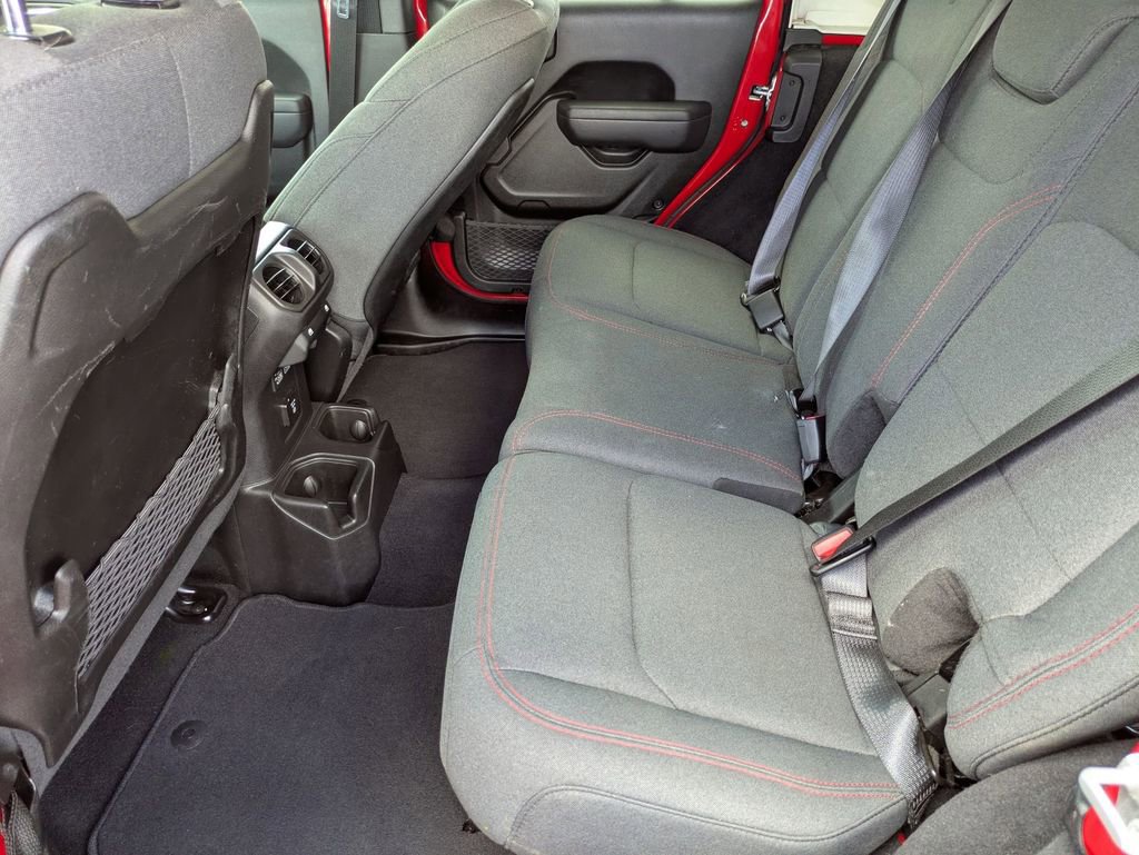 Used 2025 Jeep Wrangler Unlimited Rubicon AWD/4WD image 27