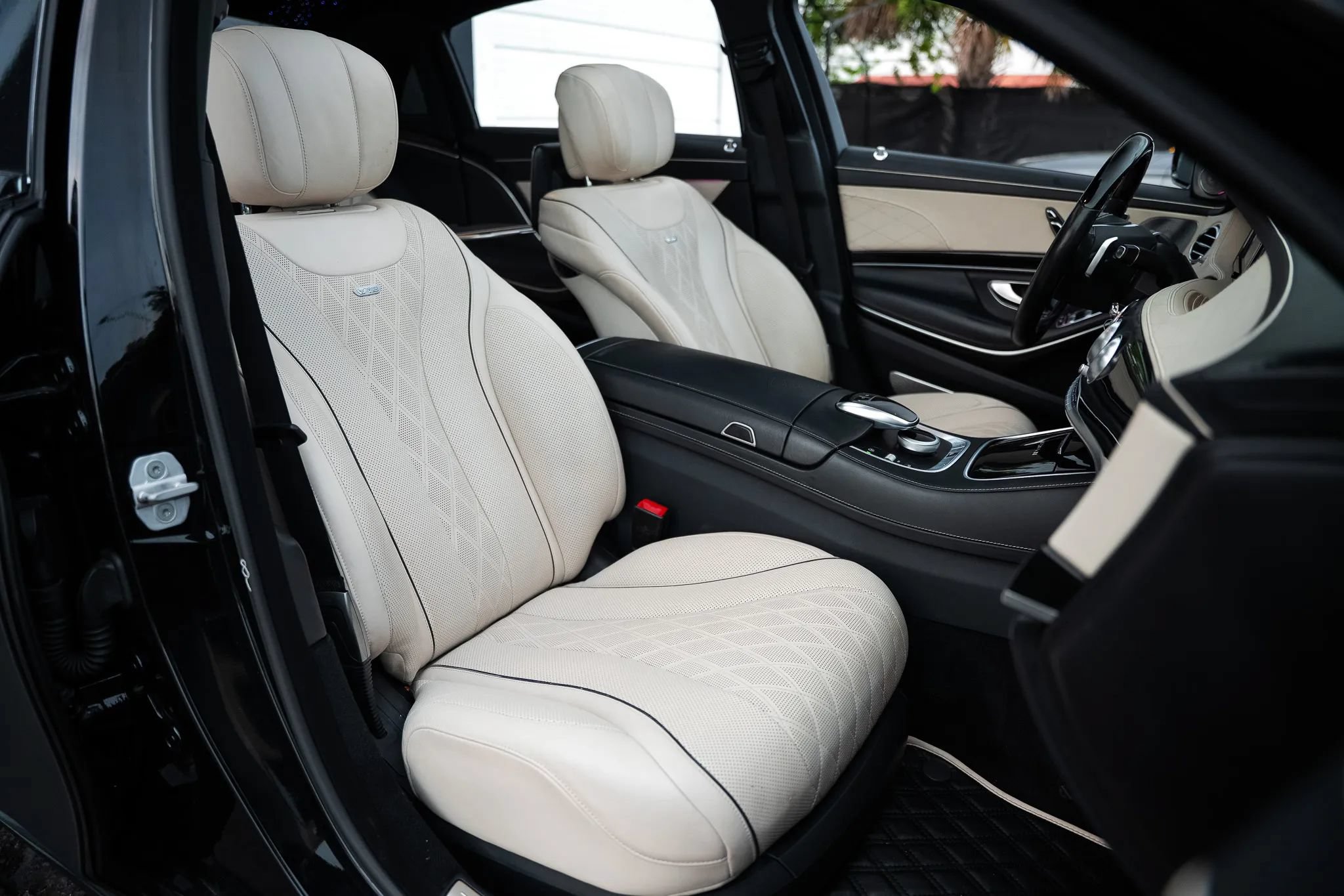 Used 2016 Mercedes-Benz Maybach S 600 image 30