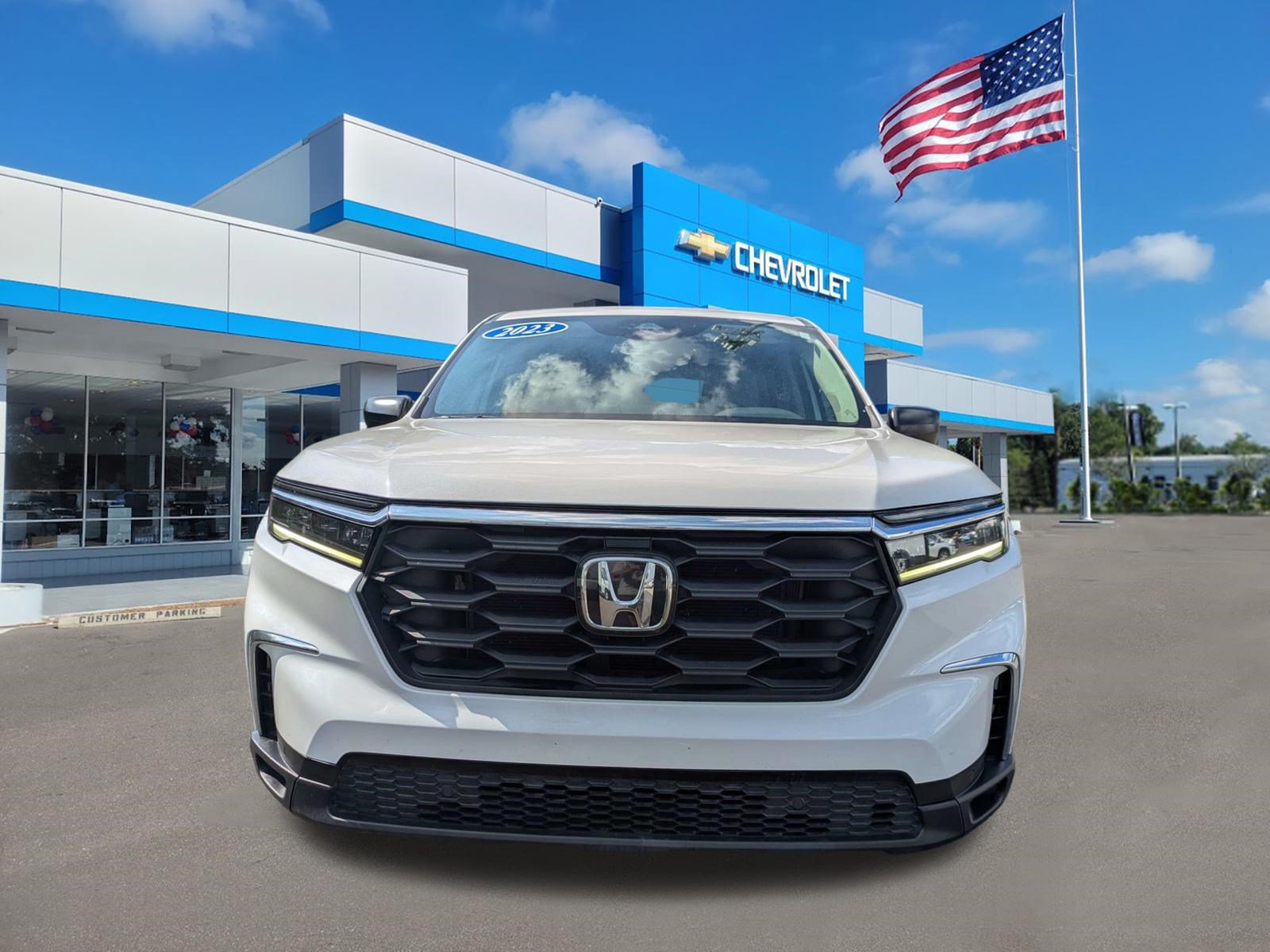 Used 2023 Honda Pilot LX image 8