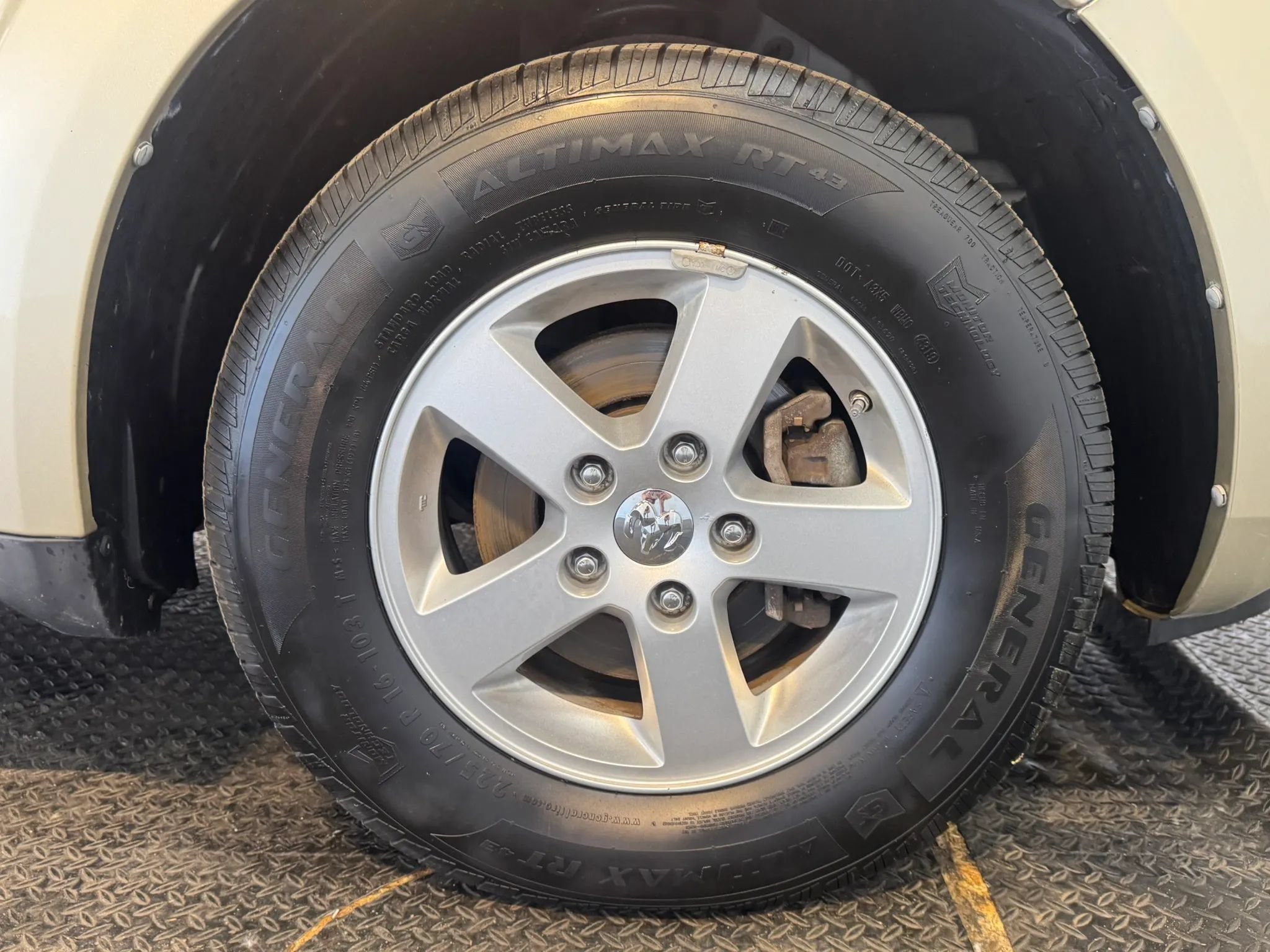 Used 2010 Dodge Journey SE w/ Popular Equipment Group FWD image 36