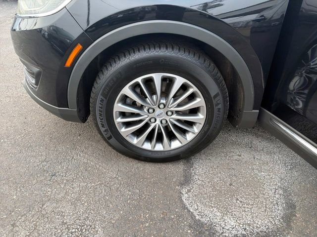 Used 2016 Lincoln MKX Select image 29