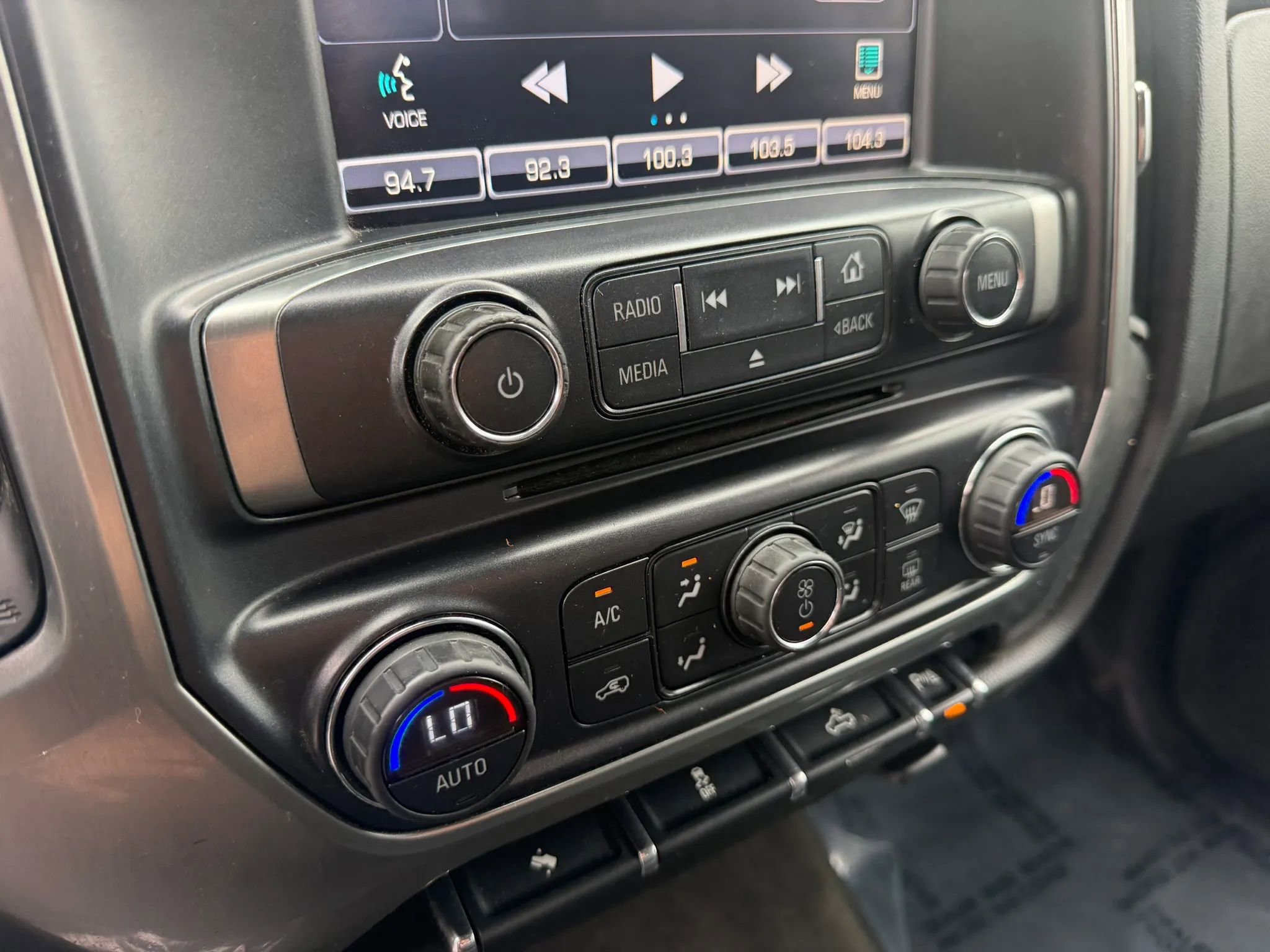 Used 2015 Chevrolet Silverado 1500 LT w/ LT Convenience Package image 25