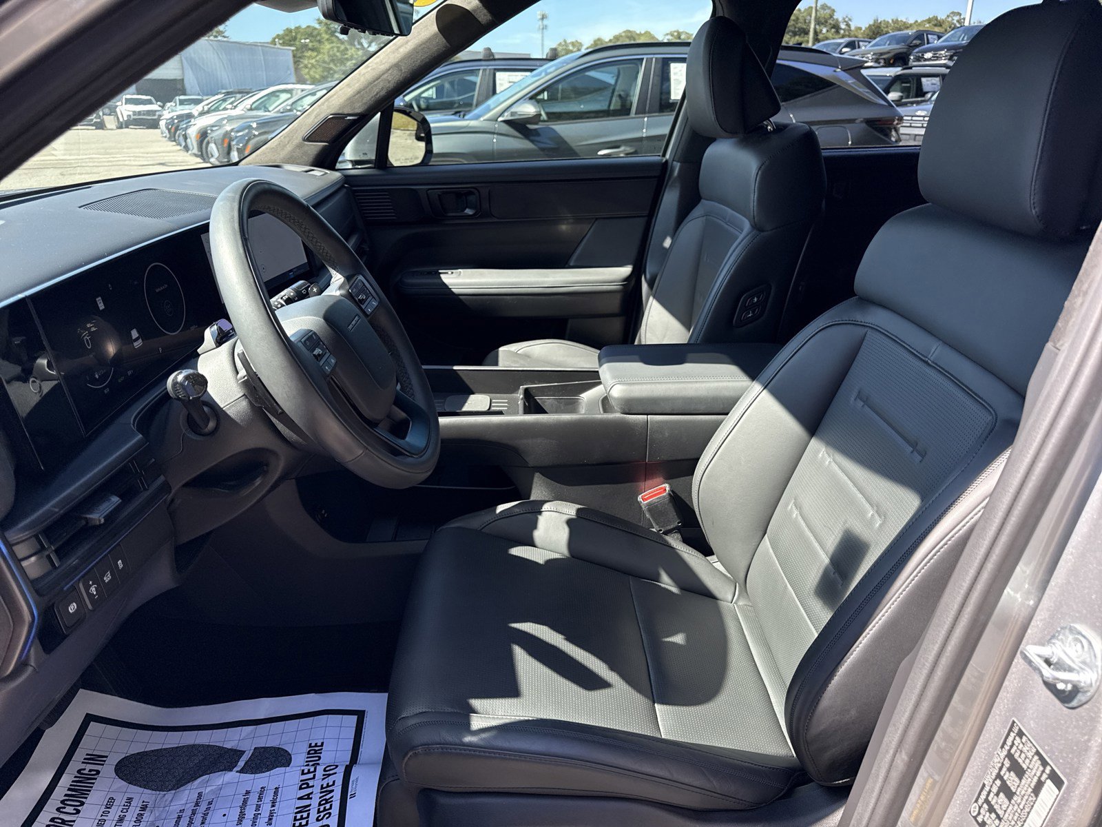 Used 2025 Hyundai Santa Fe Calligraphy image 11