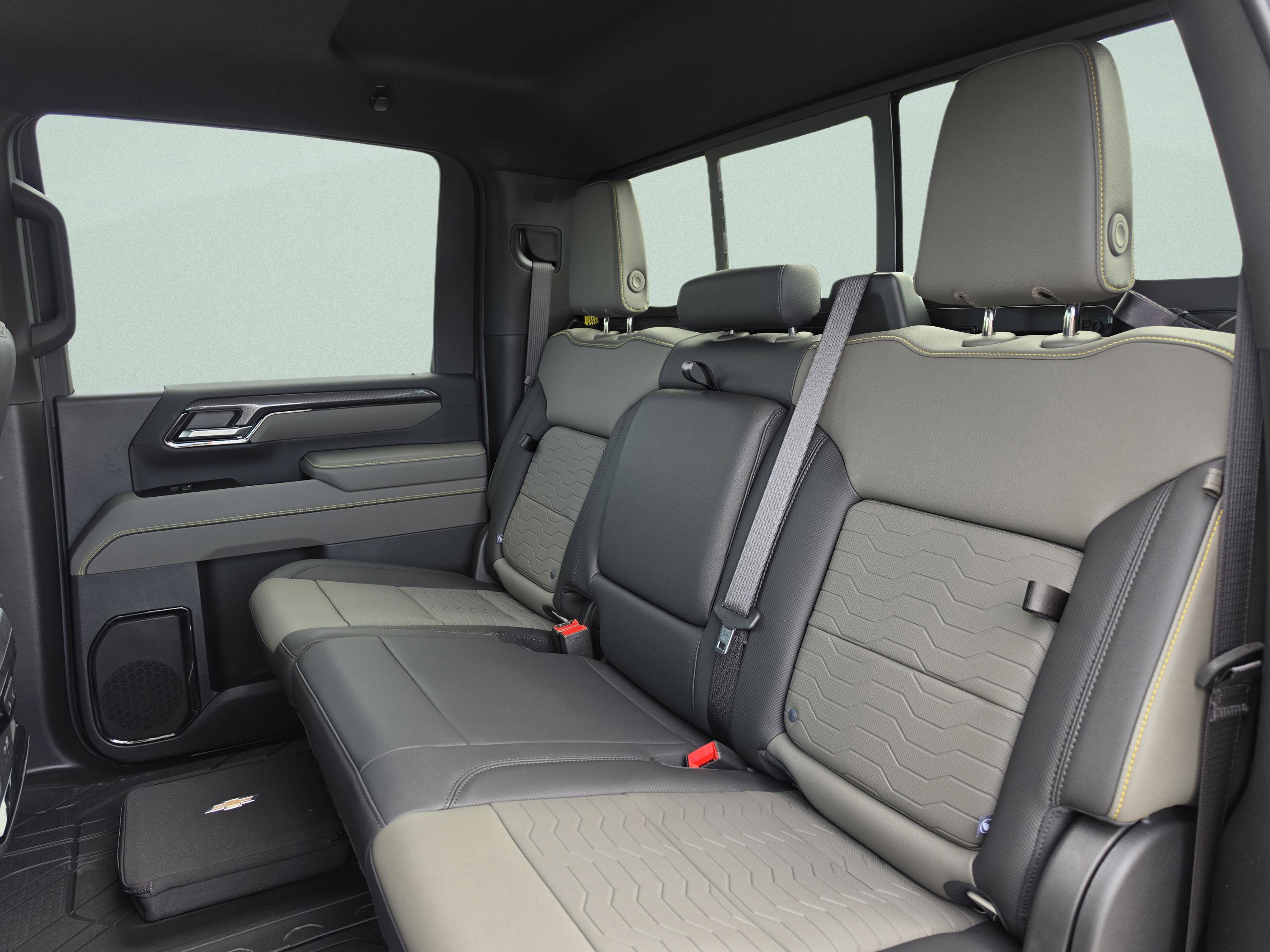 New 2026 Chevrolet Silverado 2500 ZR2 AWD/4WD image 19