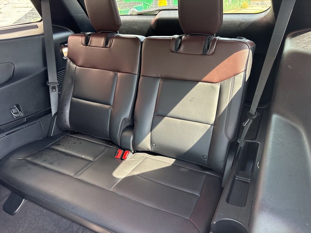 Used 2021 Ford Explorer Platinum w/ Equipment Group 601A AWD/4WD image 25