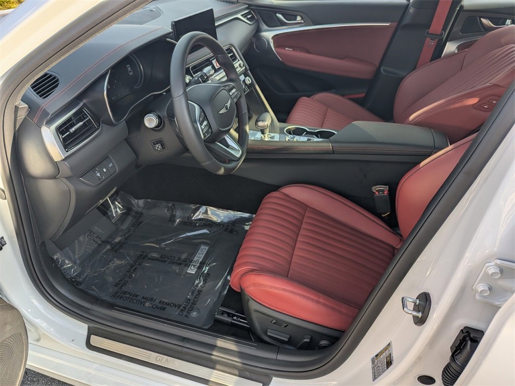 Used 2025 Genesis G70 3.3T Advanced image 9