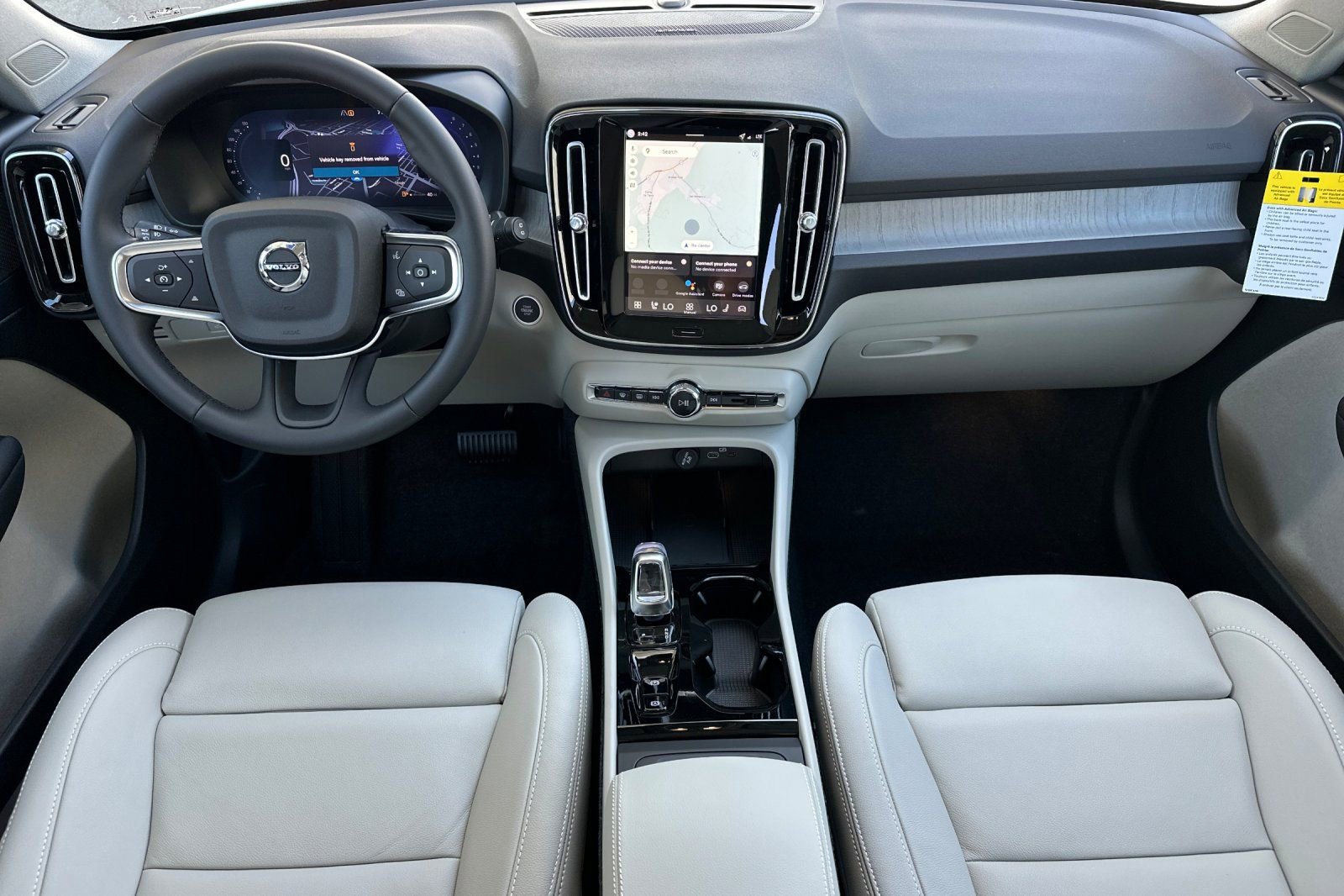New 2026 Volvo XC40 B4 Plus w/ Climate Package FWD image 13