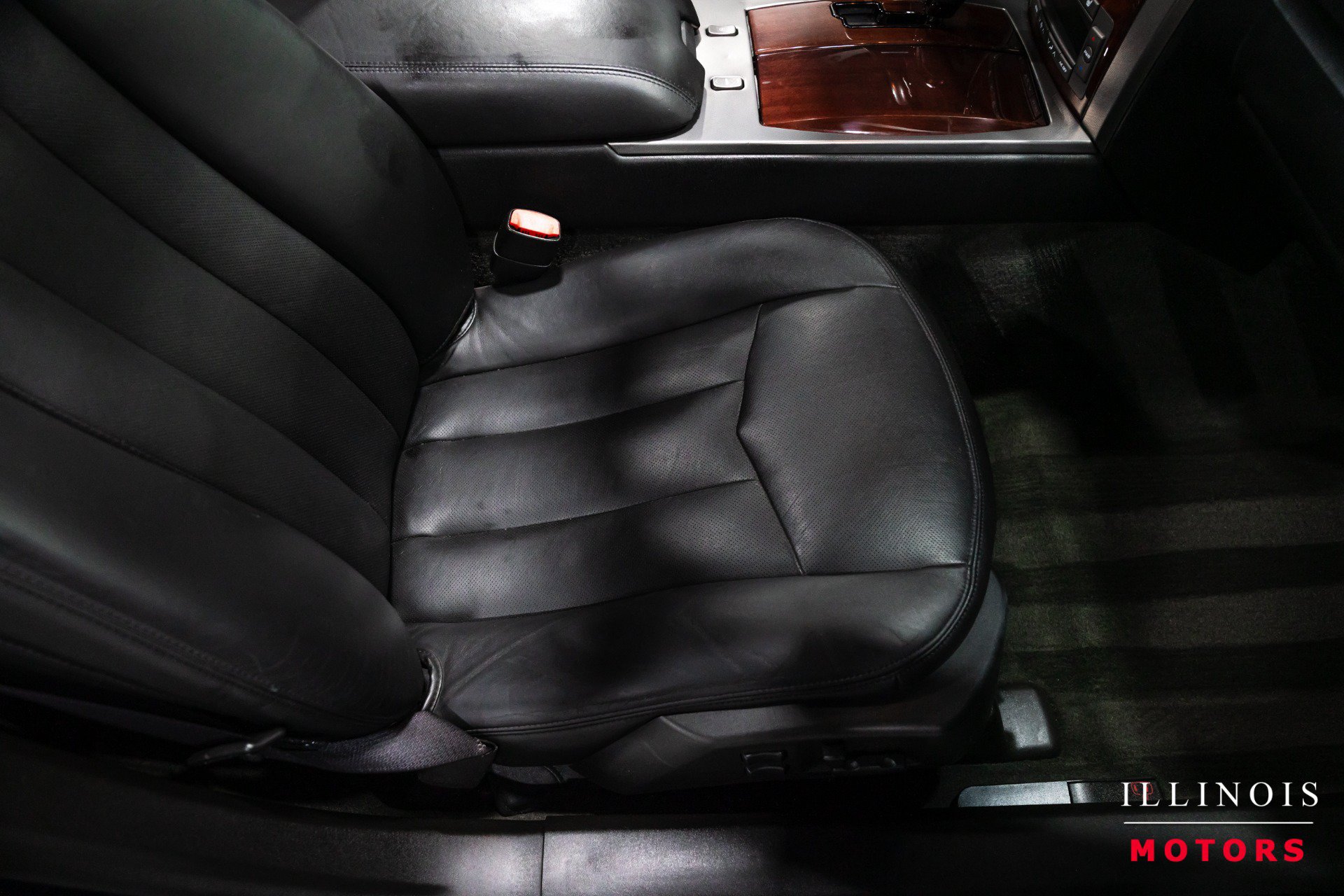 Used 2006 Cadillac XLR RWD image 26