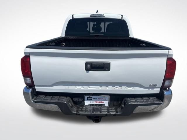 Used 2023 Toyota Tacoma SR5 RWD image 4