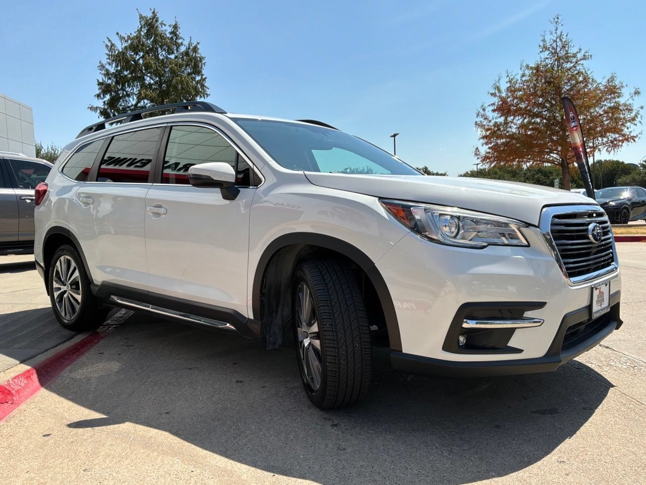 Used 2021 Subaru Ascent Limited w/ Technology Package AWD/4WD image 4