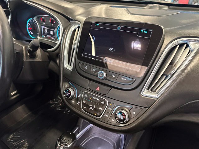 Used 2017 Chevrolet Malibu Premier w/ Premier Sun and Wheel Package FWD image 18