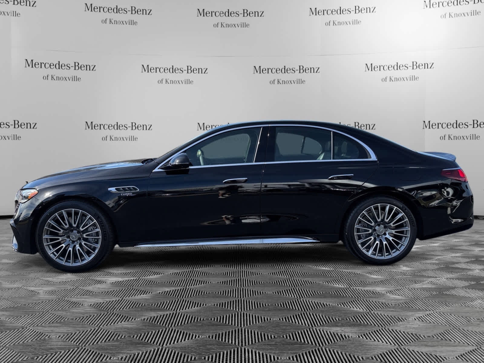 New 2026 Mercedes-Benz E 53 AMG e 4MATIC Sedan video 2