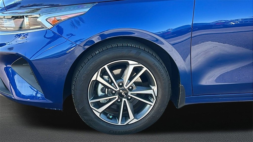 New 2024 Kia Forte LXS w/ LXS Technology Package image 4
