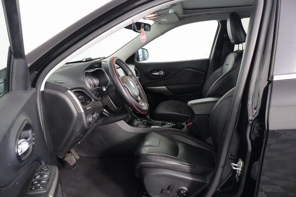 Used 2021 Jeep Cherokee Limited AWD/4WD image 10