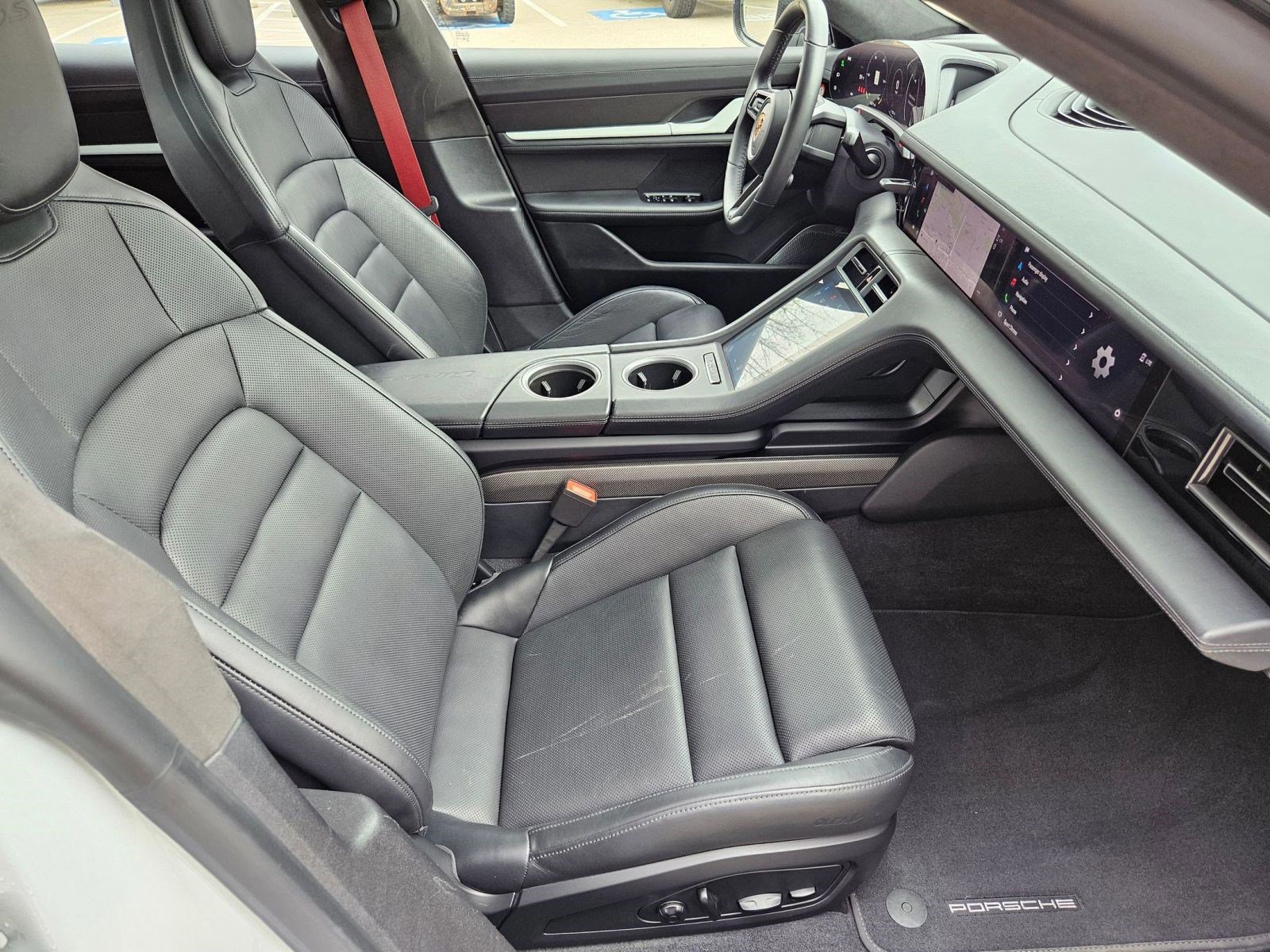 Used 2020 Porsche Taycan Turbo S image 25