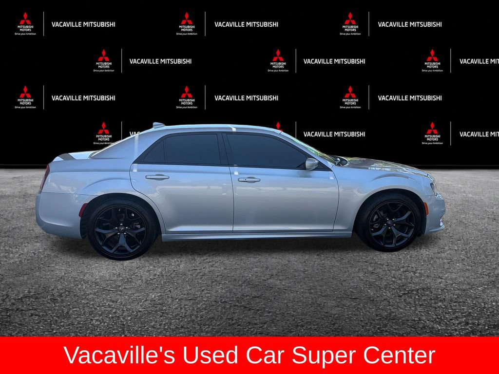 Used 2022 Chrysler 300 Touring L w/ Comfort Group RWD image 6