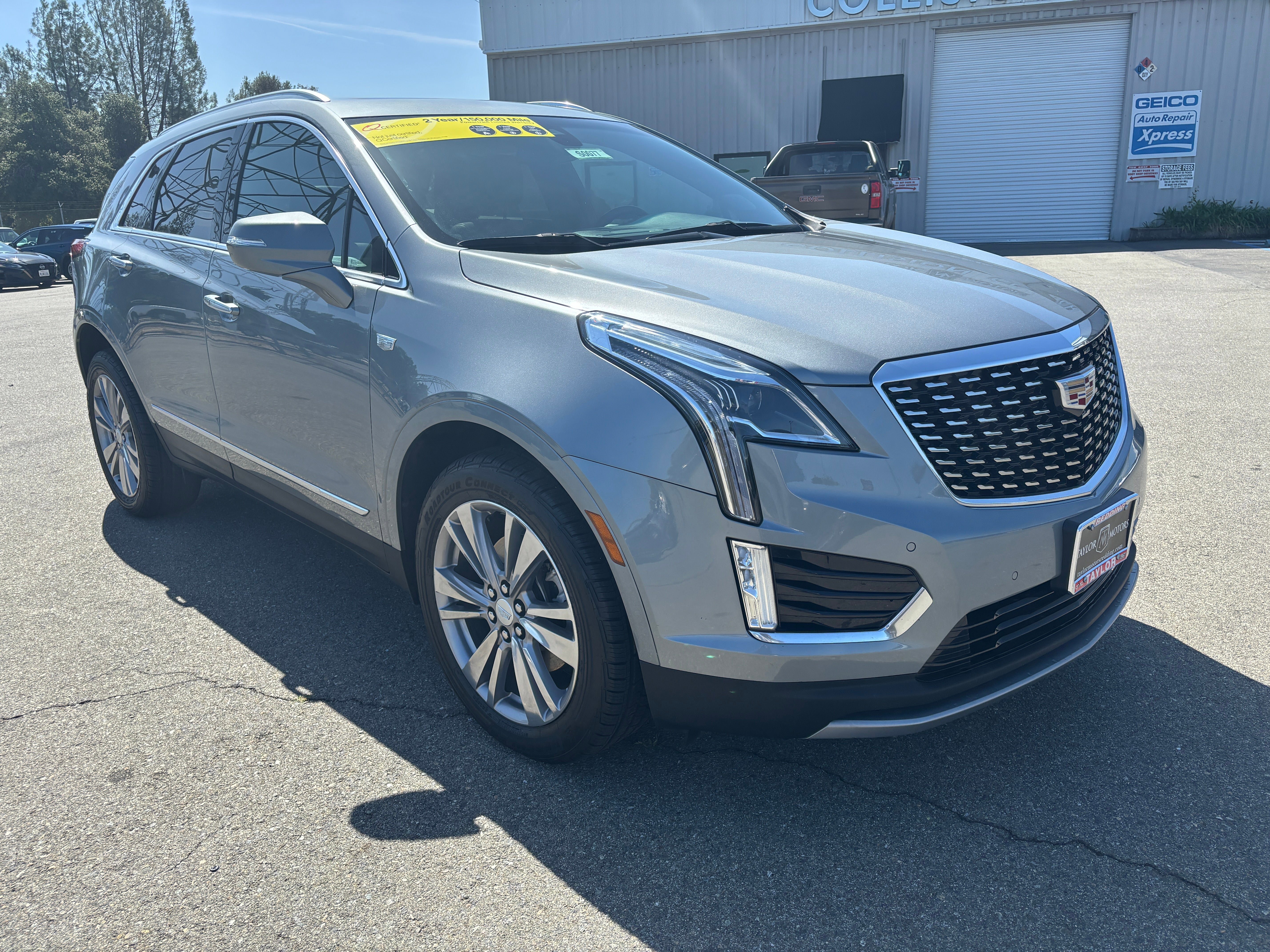 Used 2024 Cadillac XT5 Premium Luxury image 3
