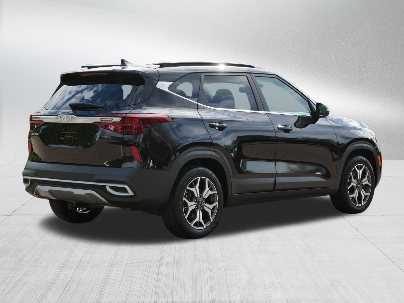 Certified 2022 Kia Seltos EX AWD/4WD image 7