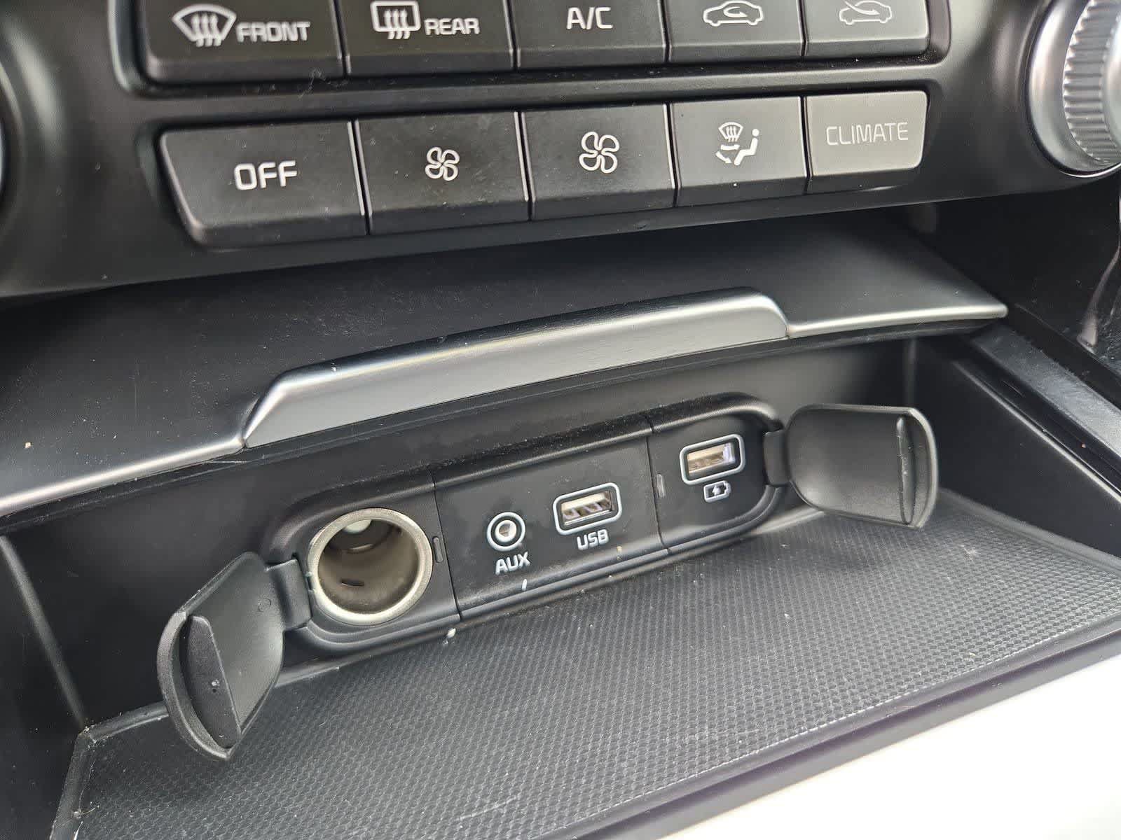 Used 2018 Kia Stinger GT2 RWD image 31