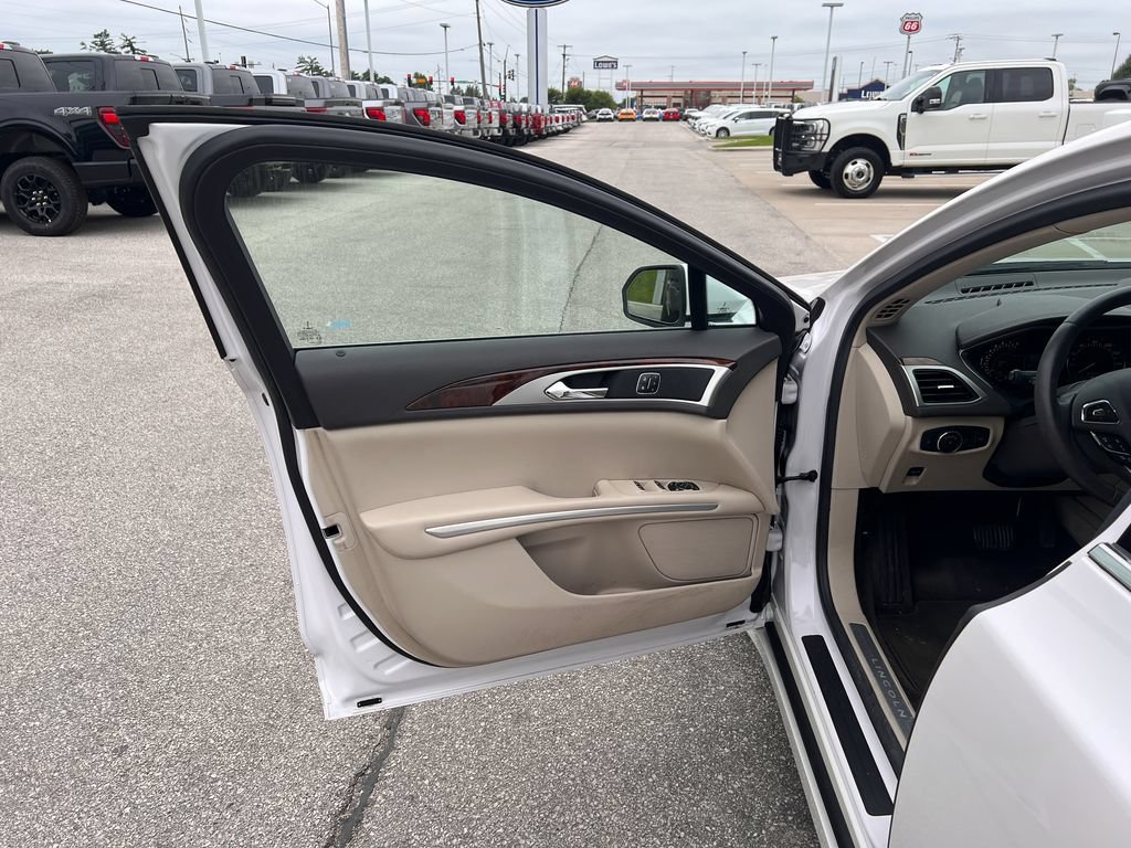 Used 2016 Lincoln MKZ AWD w/ Equipment Group 300A Reserve image 11