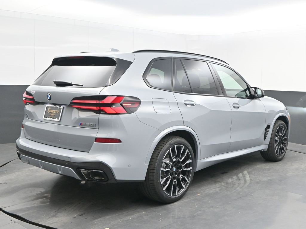 New 2026 BMW X5 M60i w/ Executive Package image 7