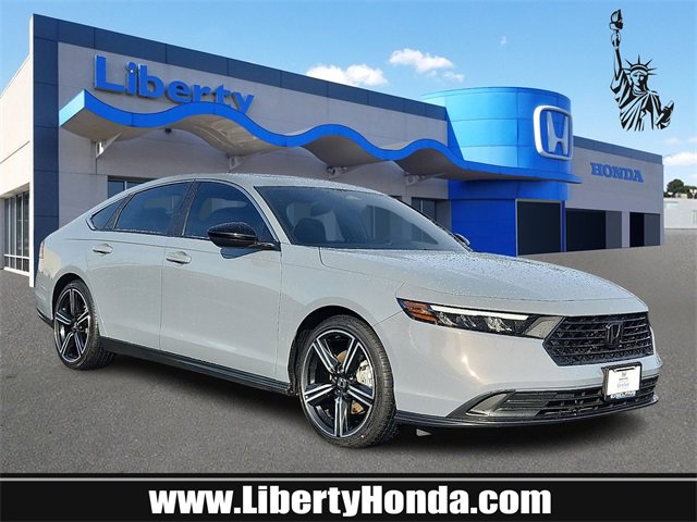 Used 2023 Honda Accord Sport image 1