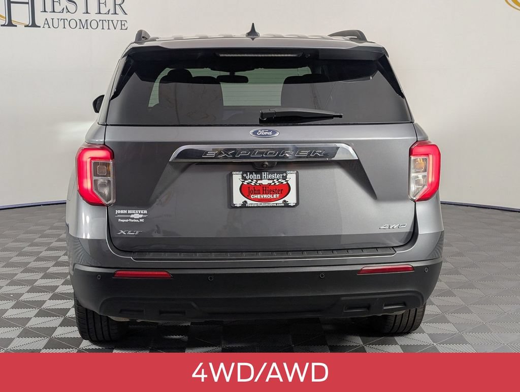 Used 2023 Ford Explorer XLT AWD/4WD image 6