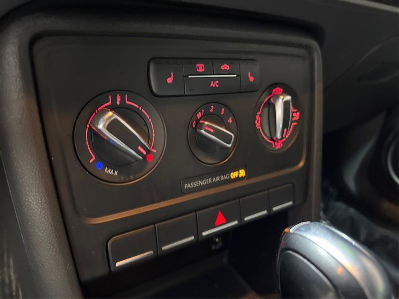 Used 2015 Volkswagen Beetle 1.8T image 21