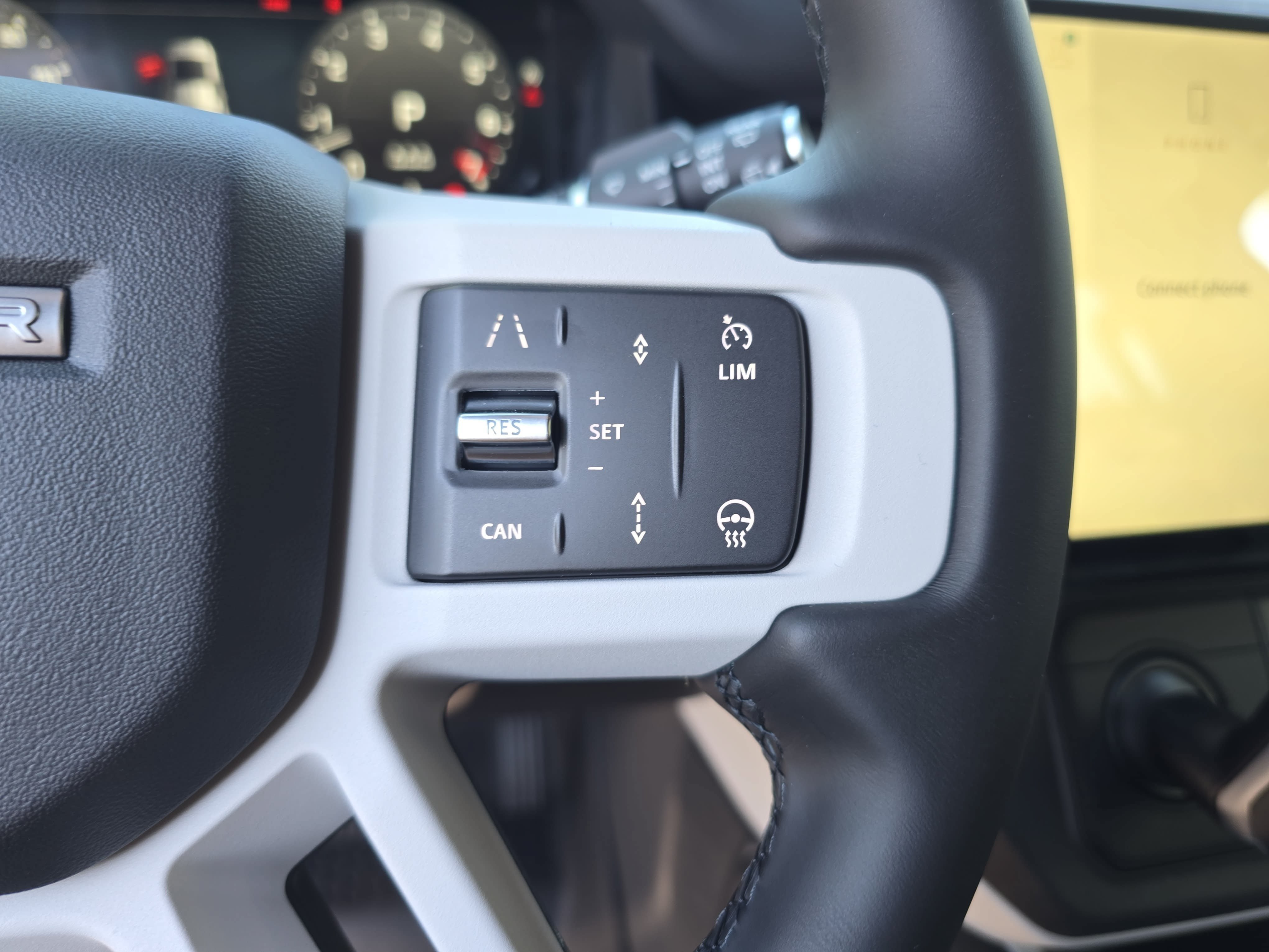 New 2026 Land Rover Defender 110 X-Dynamic SE AWD/4WD image 17