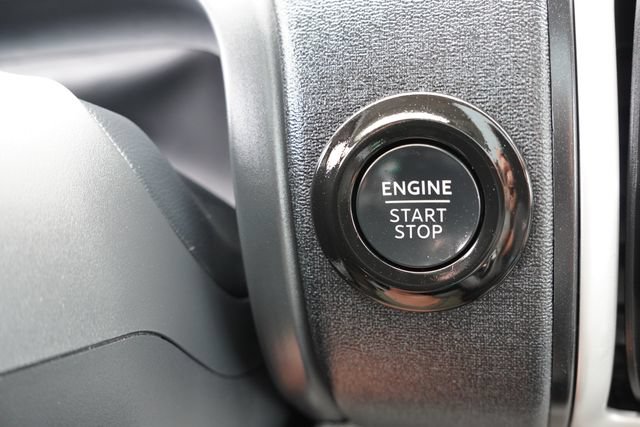 Used 2025 Ford Expedition Active AWD/4WD image 37