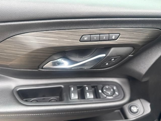 Used 2023 GMC Terrain SLT FWD image 10