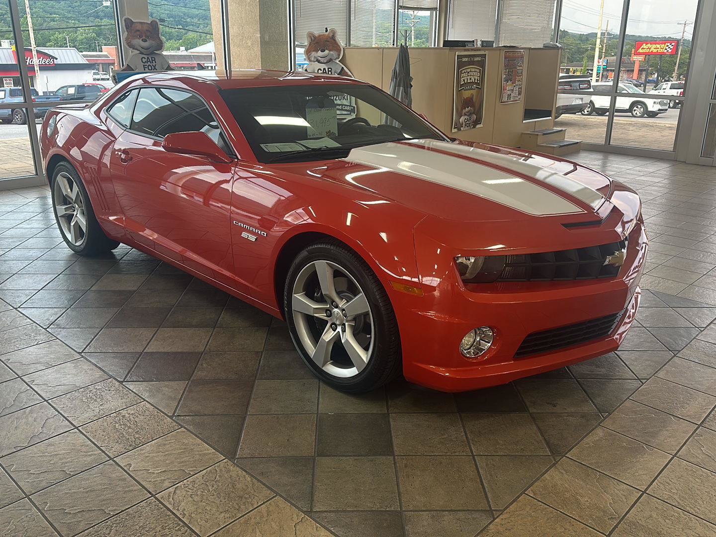 Used 2011 Chevrolet Camaro SS RWD image 2