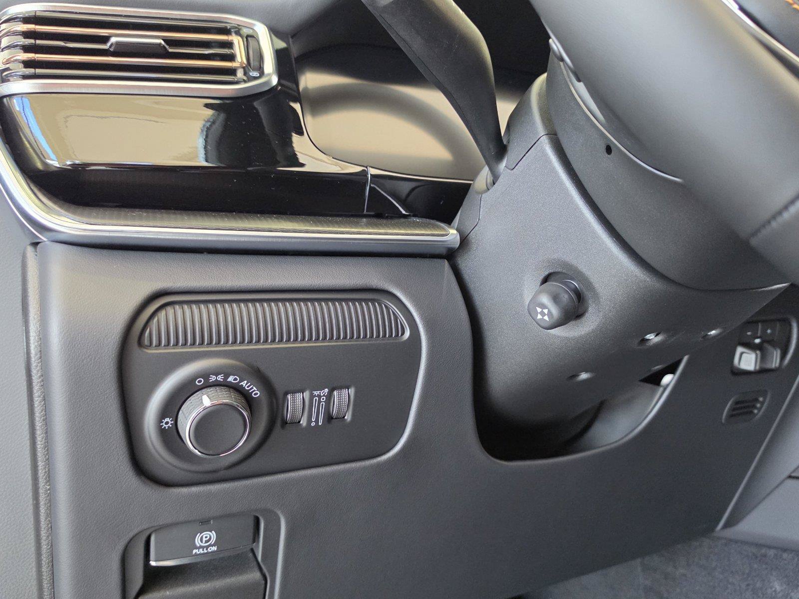 New 2026 Jeep Grand Wagoneer L Summit AWD/4WD image 20