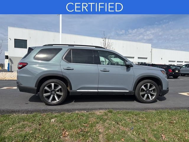 Used 2024 Honda Pilot Touring image 7