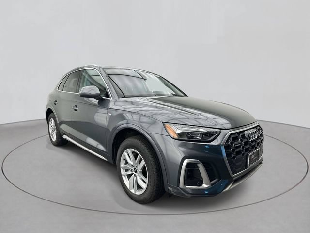 Certified 2023 Audi Q5 2.0T Premium w/ Convenience Package AWD/4WD image 5