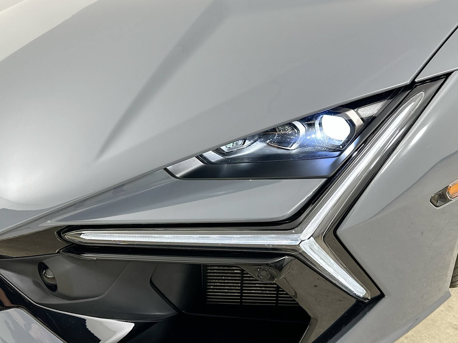 Used 2024 Lamborghini Revuelto AWD/4WD image 48