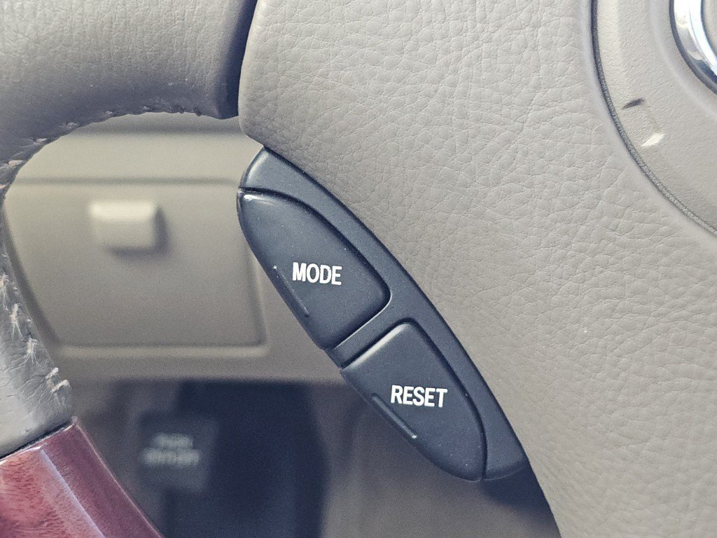 Used 2002 Lexus ES 330 w/ Premium Pkg FWD image 13