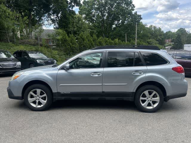 Used 2014 Subaru Outback 2.5i Premium AWD/4WD image 2