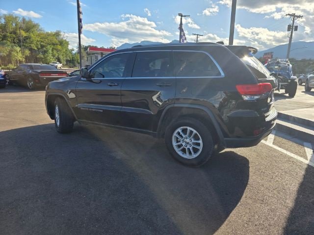 Used 2018 Jeep Grand Cherokee Laredo AWD/4WD image 37