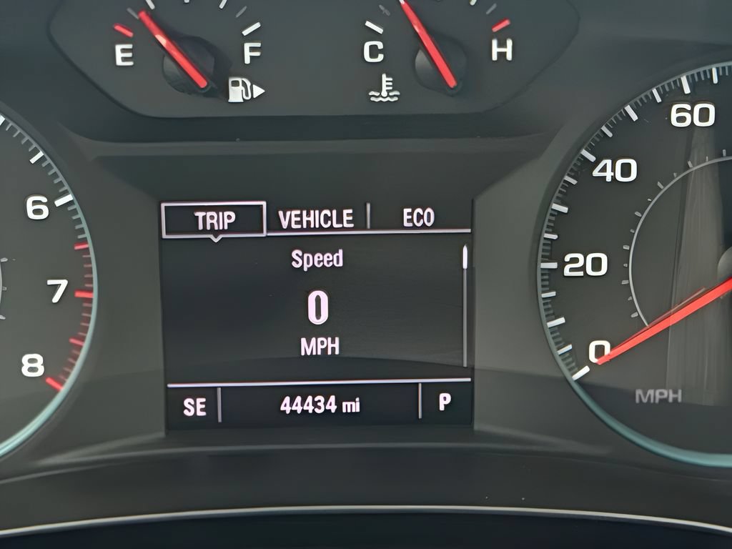 Used 2022 Chevrolet Malibu LT FWD image 13