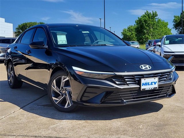 New 2025 Hyundai Elantra Sport